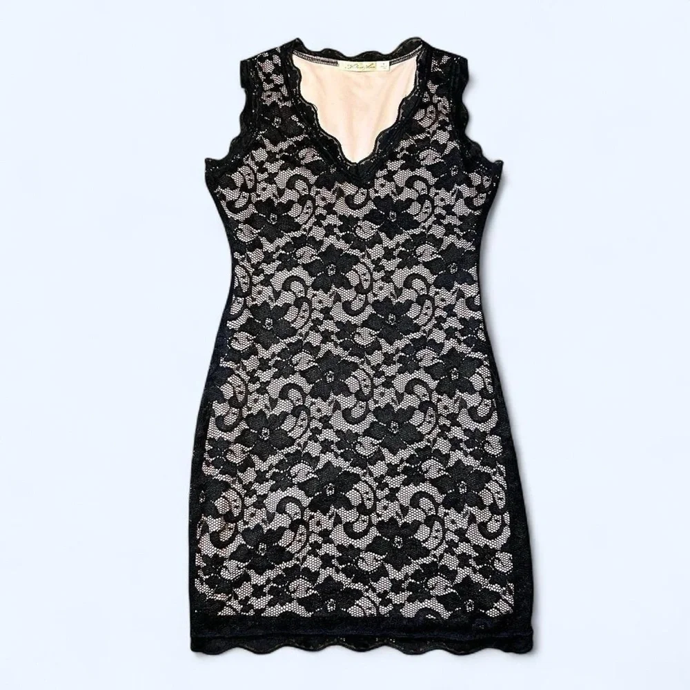 Grunge Black & Pink Lace Dress by Liberty Love! - Picture 3 of 4